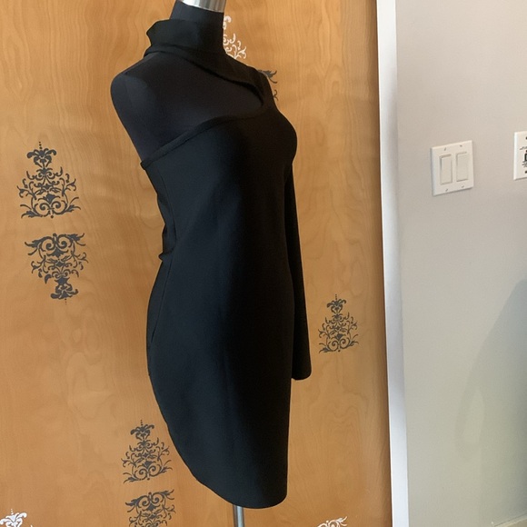 NEW One Shoulder Midi Asymmetrical Dress in Black - Picture 16 of 17